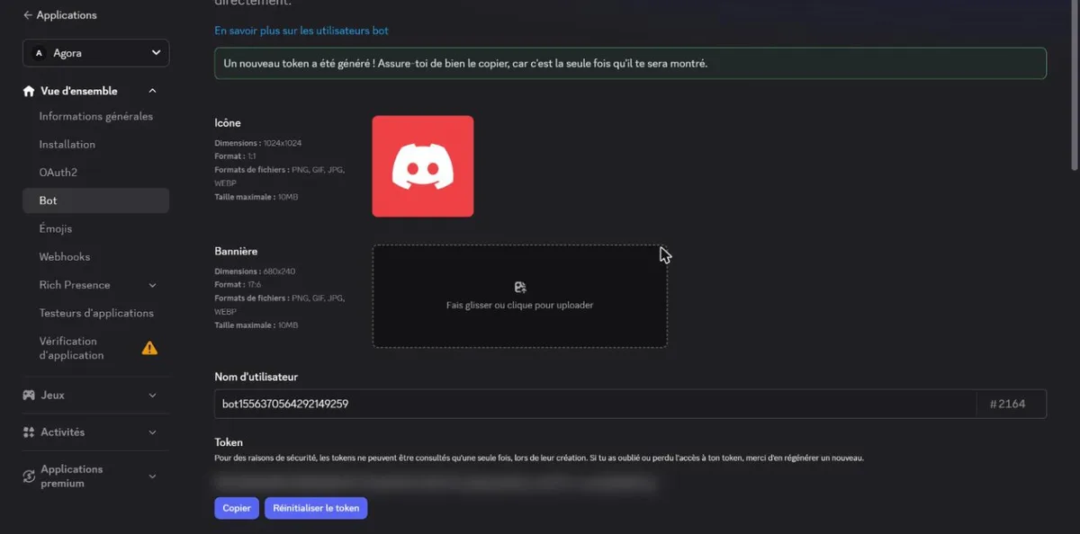 Le nouveau token affiché une seule fois (flouté ici) avec le bouton Copier